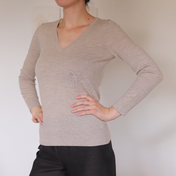 Tan long sleeve V neck top - Picture 3 of 3